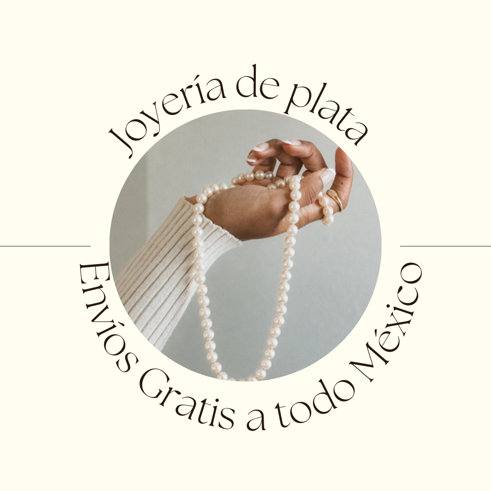 Collares de plata con modelo de mano y letras joyería de plata y la leyenda envíos gratis a todo méxico