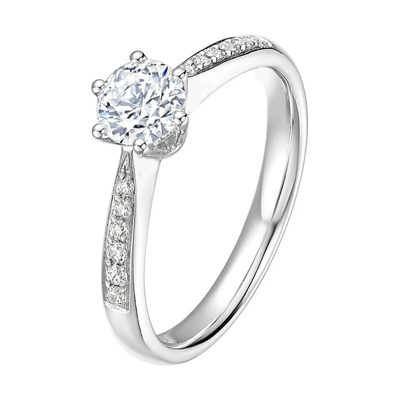 Anillo de compromiso de plata 925 con fondo blanco marca GOLD SHIELD