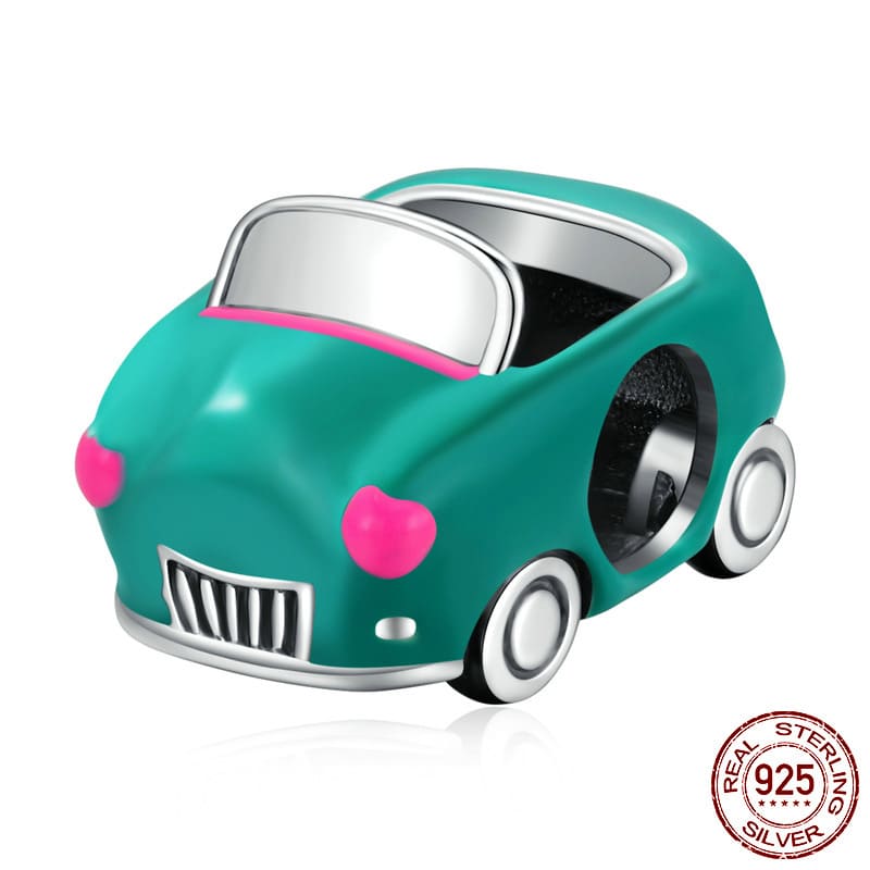 CHARM DE COCHE VERDE CON FONDO BLANCO MARCA GOLD SHIELD