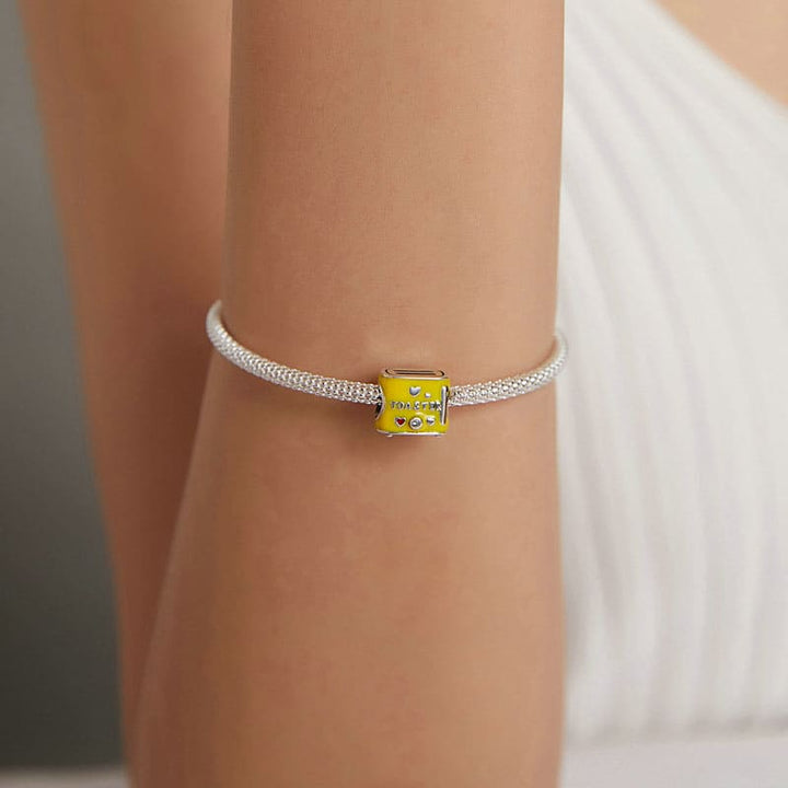 PULSERA PARA CHARMS Y CHARM AMARILLO MARCA GOLD SHIELD