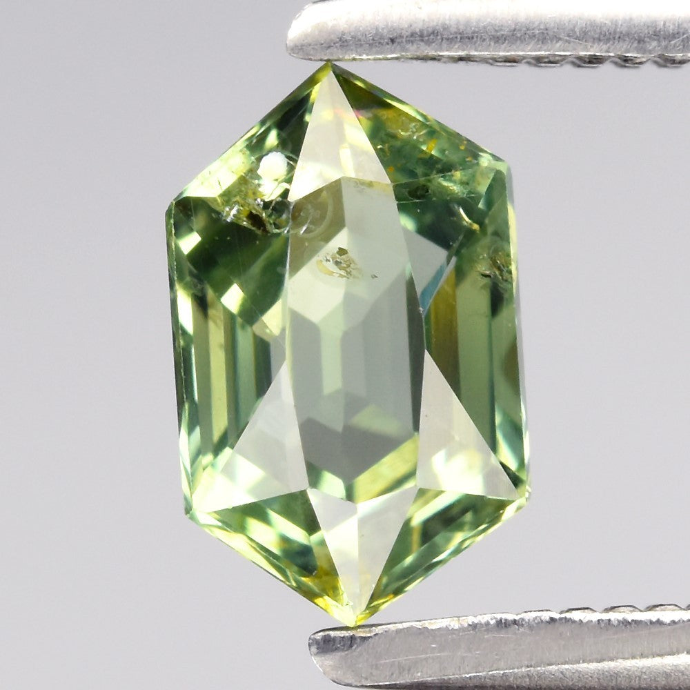 zafiro verde natural caracteristicas y precio - Gold Shield joyería mexicana