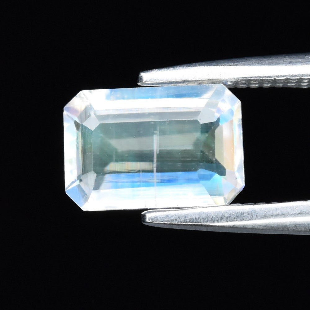 piedra de luna adularescencia que es y como cuidarla - Gold Shield joyería mexicana