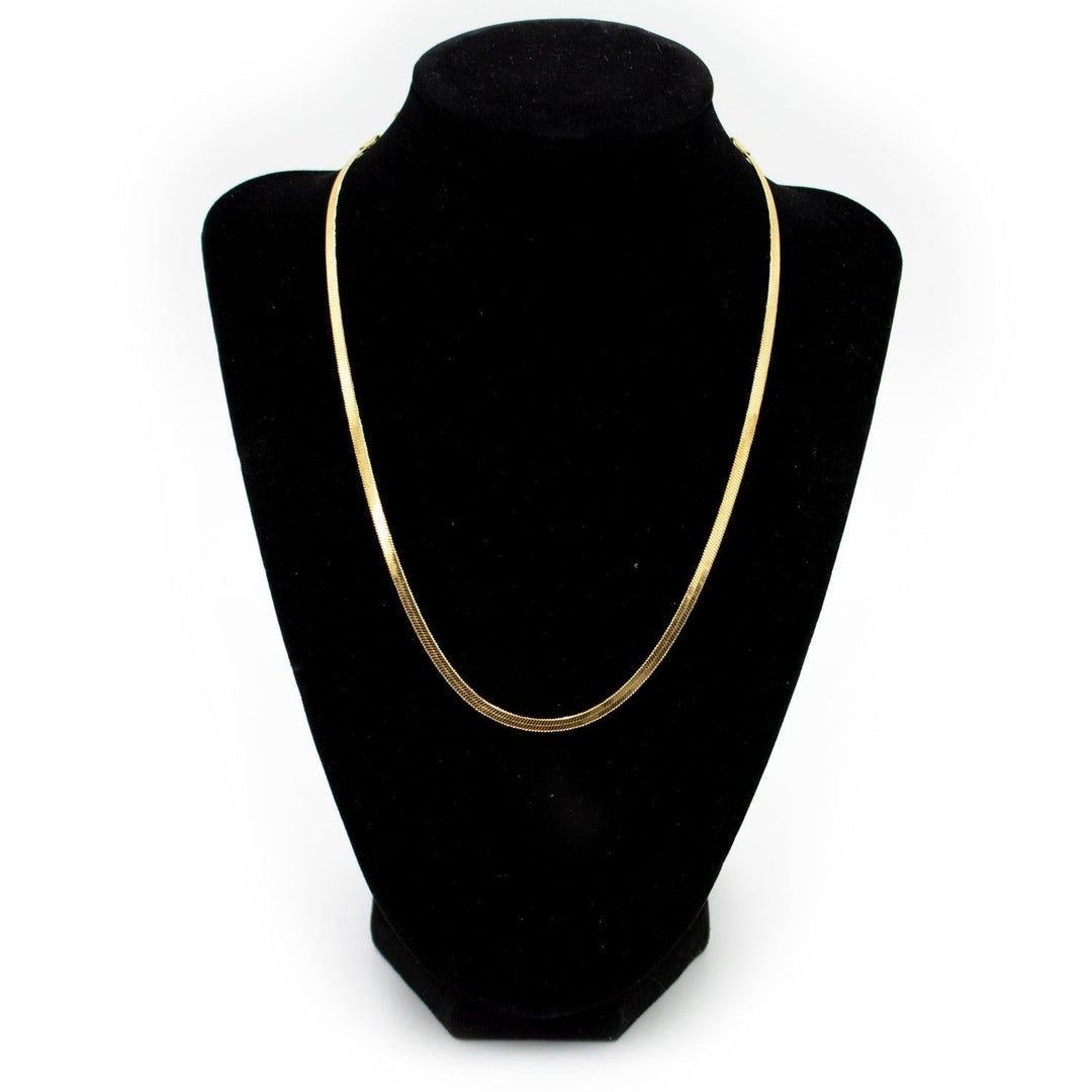 gargantilla choker cómo usarla - Gold Shield joyería mexicana
