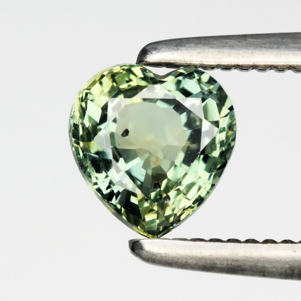 Zafiro natural azul y verde de Tanzania — gema engastada y suelta | Colección Gold Shield México