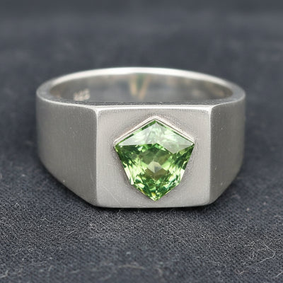 Anillo Hombre Plata 925 con Zafiro Verde 0.7ct | Gold Shield