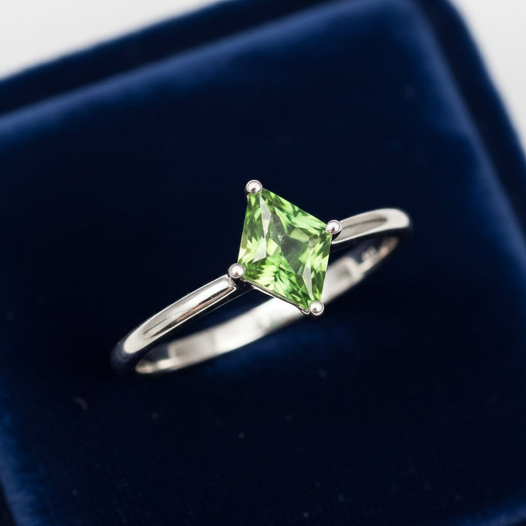 Anillo Plata 925 con Zafiro Verde 0.7ct | Gold Shield