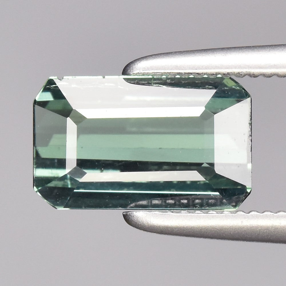 turmalina verde natural 0.98ct corte octagon, gema suelta Gold Shield joyería mexicana