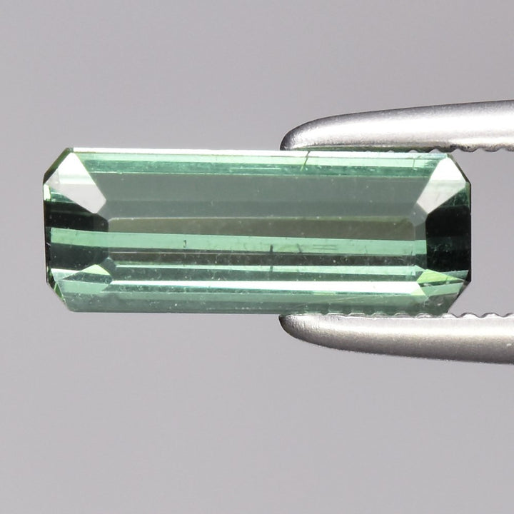 turmalina verde natural 1.20ct corte octagon, gema suelta Gold Shield joyería mexicana