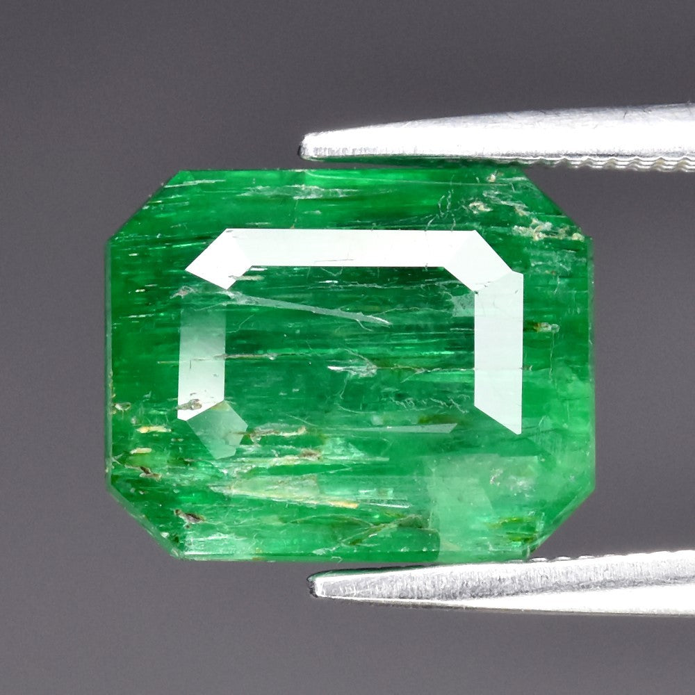esmeralda verde natural 3.13ct corte octagono, gema suelta Gold Shield joyería mexicana