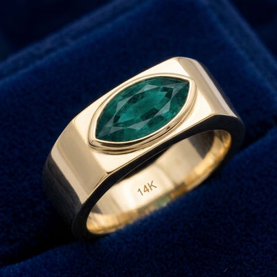 Esmeralda verde natural 2.2ct corte marquesa — Anillo Hombre Oro 14k | Gold Shield