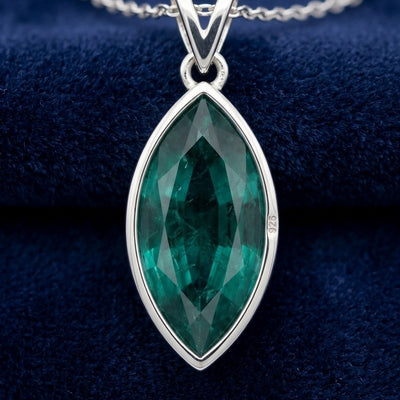 Esmeralda verde natural 2.2ct corte marquesa — Dije Plata 925 | Gold Shield