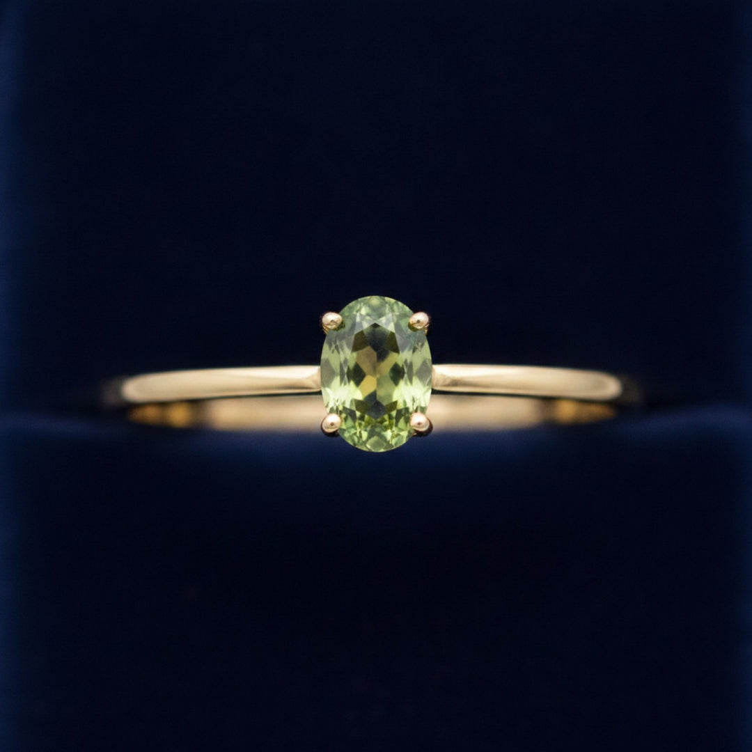 anillo oro 14k con alexandrita verde natural 0.40ct corte oval, joyería mexicana Gold Shield