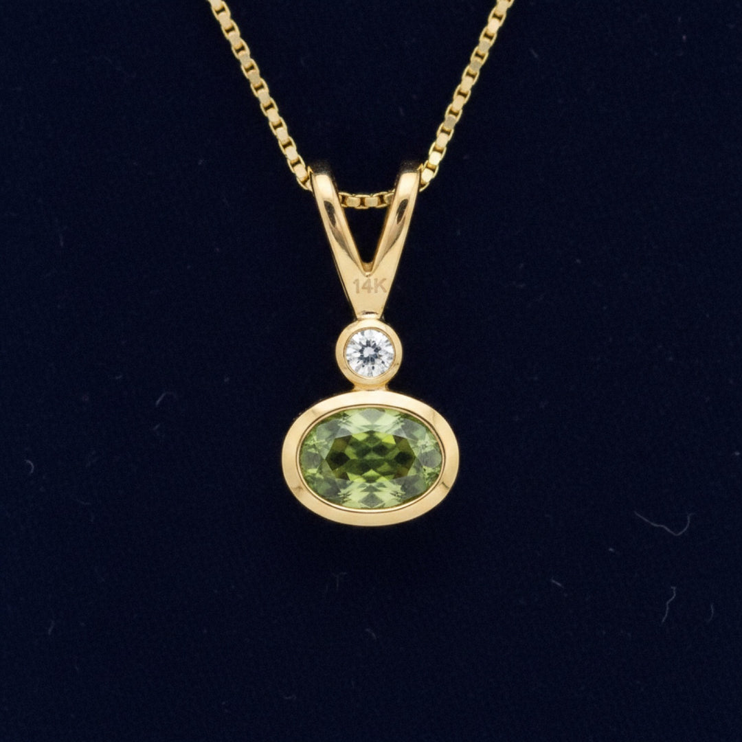 dije oro 14k con alexandrita verde natural 0.40ct corte oval, joyería mexicana Gold Shield