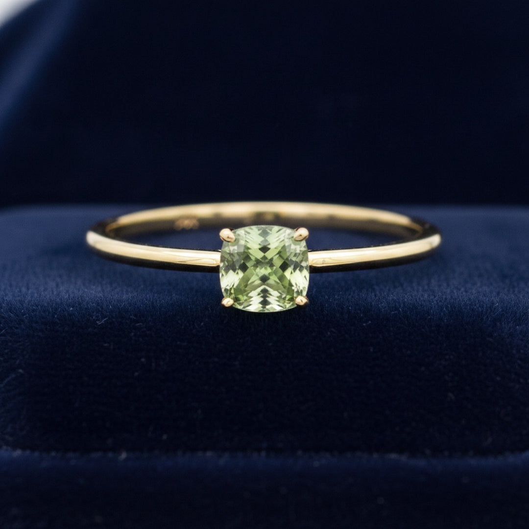 anillo oro 14k con alexandrita verde natural 0.59ct corte cojin, joyería mexicana Gold Shield