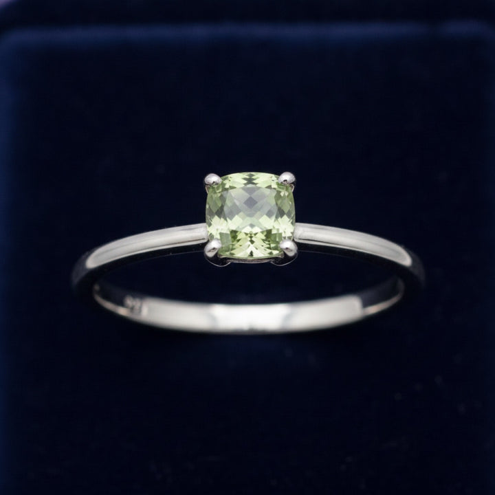 anillo plata 925 con alexandrita verde natural 0.59ct corte cojin, joyería mexicana Gold Shield