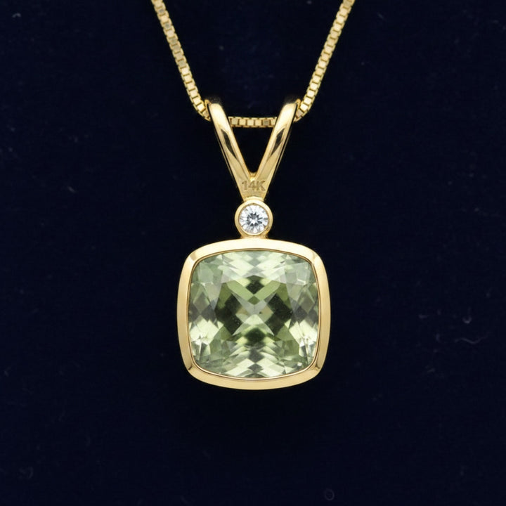 dije oro 14k con alexandrita verde natural 0.59ct corte cojin, joyería mexicana Gold Shield
