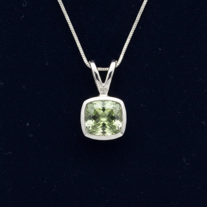 dije plata 925 con alexandrita verde natural 0.59ct corte cojin, joyería mexicana Gold Shield