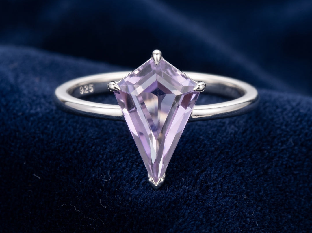 anillo plata 925 con amatista púrpura natural 2.11ct corte kite, joyería mexicana Gold Shield