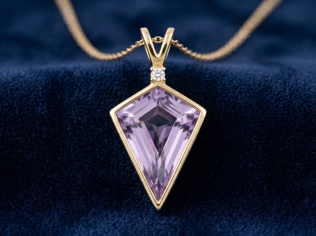 dije oro 14k con amatista púrpura natural 2.11ct corte kite, joyería mexicana Gold Shield