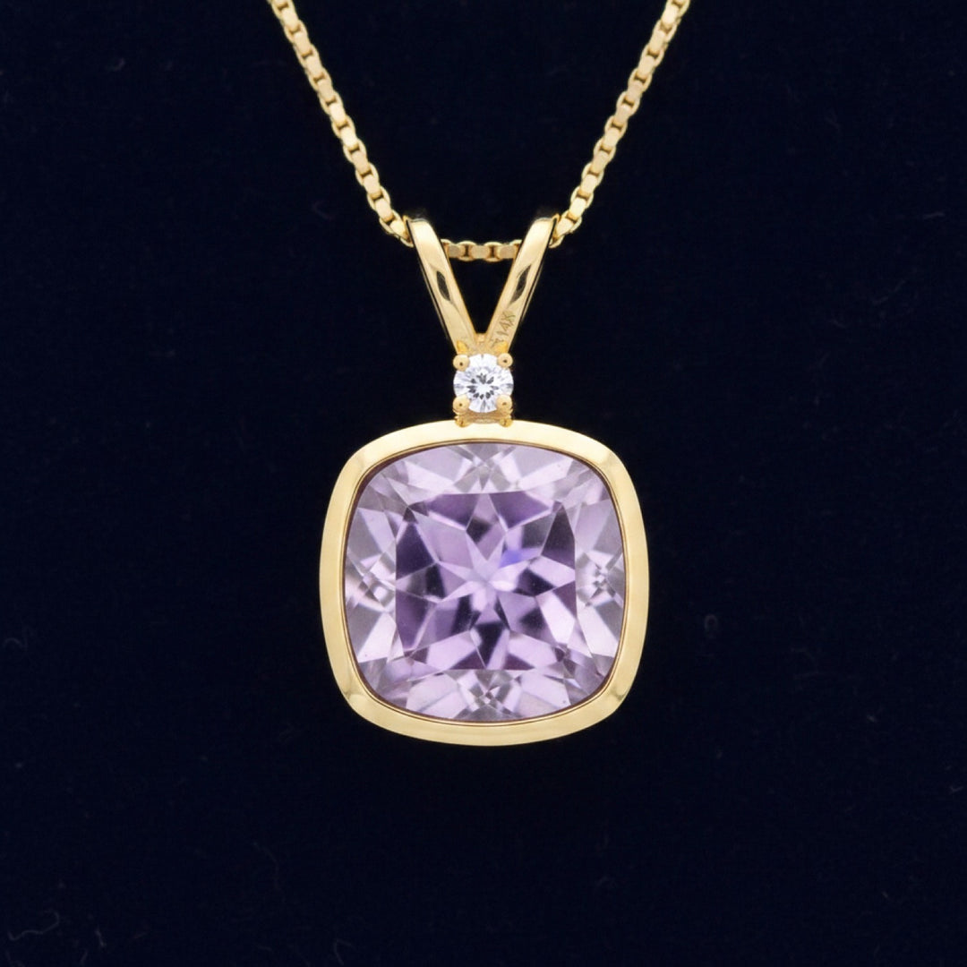 dije oro 14k con amatista purpura natural 3.11ct corte cojin, joyería mexicana Gold Shield