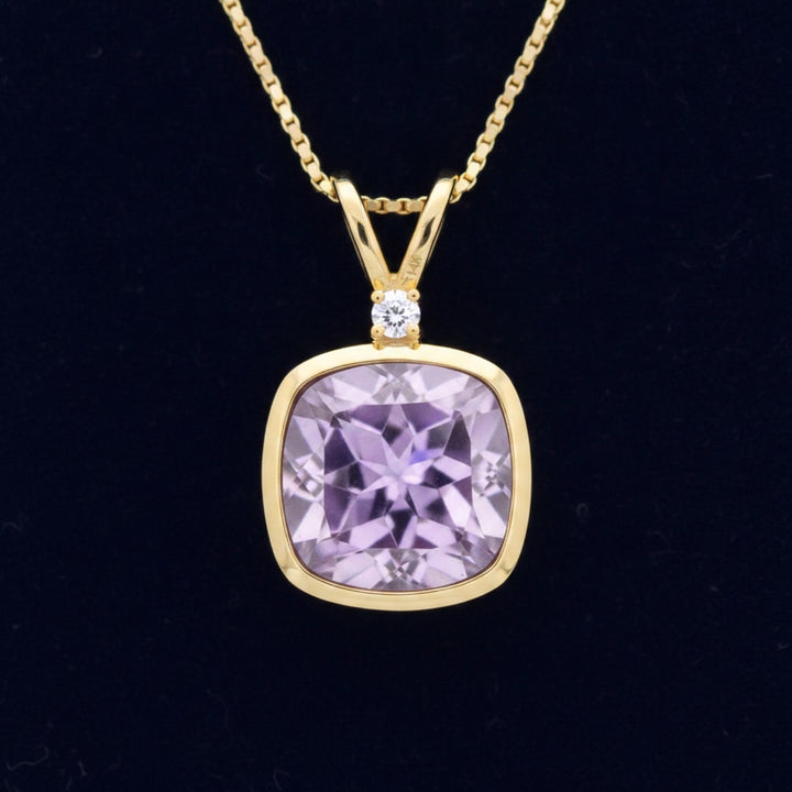 dije oro 14k con amatista purpura natural 3.11ct corte cojin, joyería mexicana Gold Shield