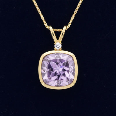 dije oro 14k con amatista purpura natural 3.11ct corte cojin, joyería mexicana Gold Shield
