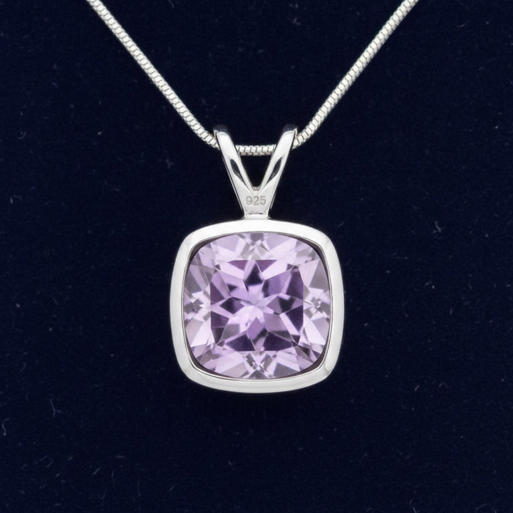 dije plata 925 con amatista purpura natural 3.11ct corte cojin, joyería mexicana Gold Shield