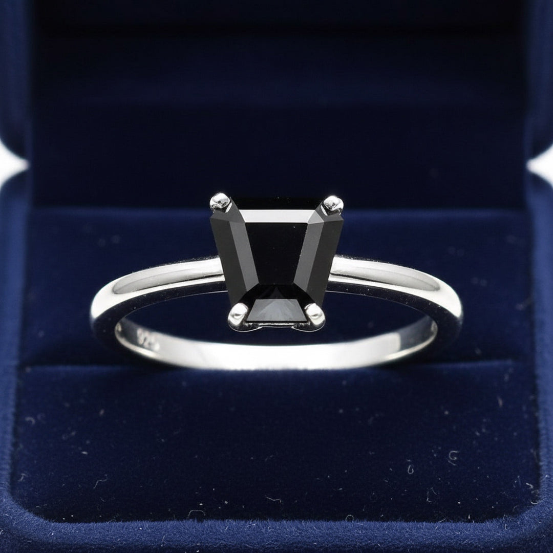Anillo Plata 925 con Espinela Negra Natural Tanzania 4.8ct Corte F, joyería mexicana Gold Shield