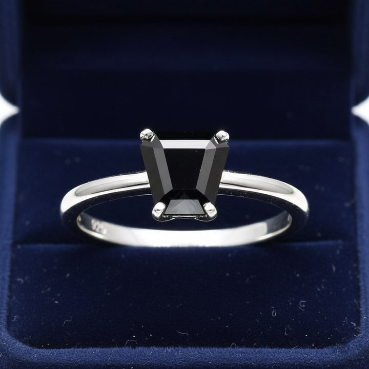 Anillo Plata 925 con Espinela Negra Natural Tanzania 4.8ct Corte F, joyería mexicana Gold Shield