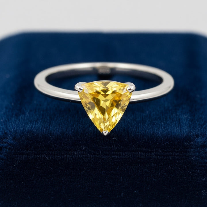 Anillo Plata 925 con Zafiro Amarillo 0.9ct, joyería mexicana Gold Shield - PREVENTA