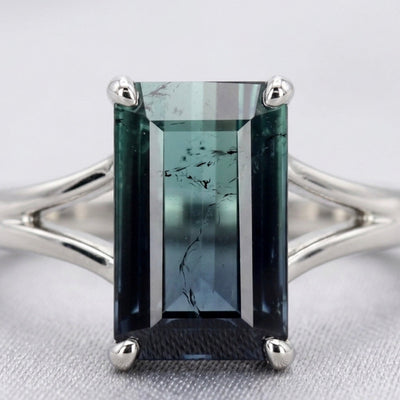 Anillo de plata 925 con turmalina verde azul natural de África 2.27ct corte octagon, vista frontal, joyería mexicana premium