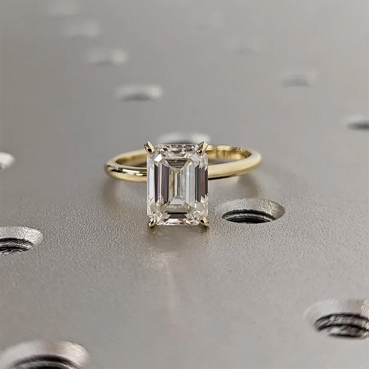 Anillo de oro vermeil con zirconia 2 ct, brillo tipo diamante a precio accesible