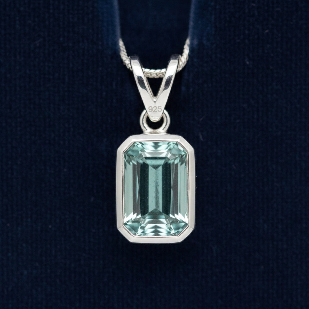 Berilo Azul-Verde Natural 0.69ct | Gold Shield – GOLD SHIELD