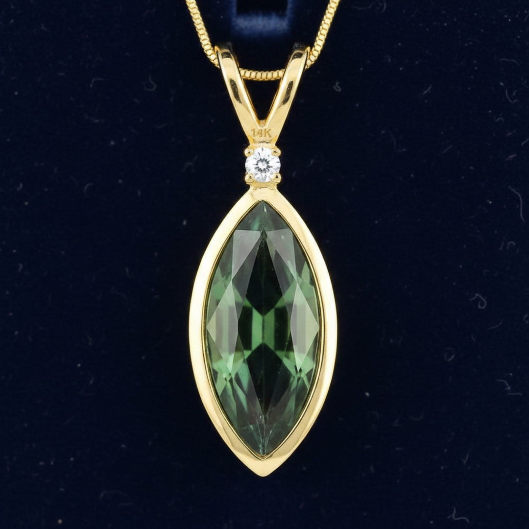 Dije Oro 14k con Zafiro Azul Verdoso Natural Tailandia 0.98ct , joyería mexicana Gold Shield
