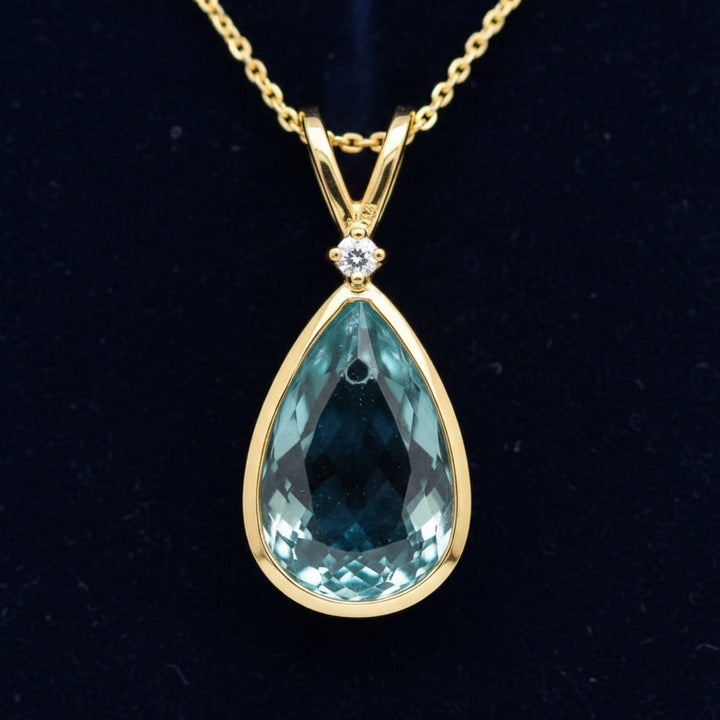 Dije Oro 14k con Zircon Azul Briolette Camboya 2.24ct - Pieza , joyería mexicana Gold Shield