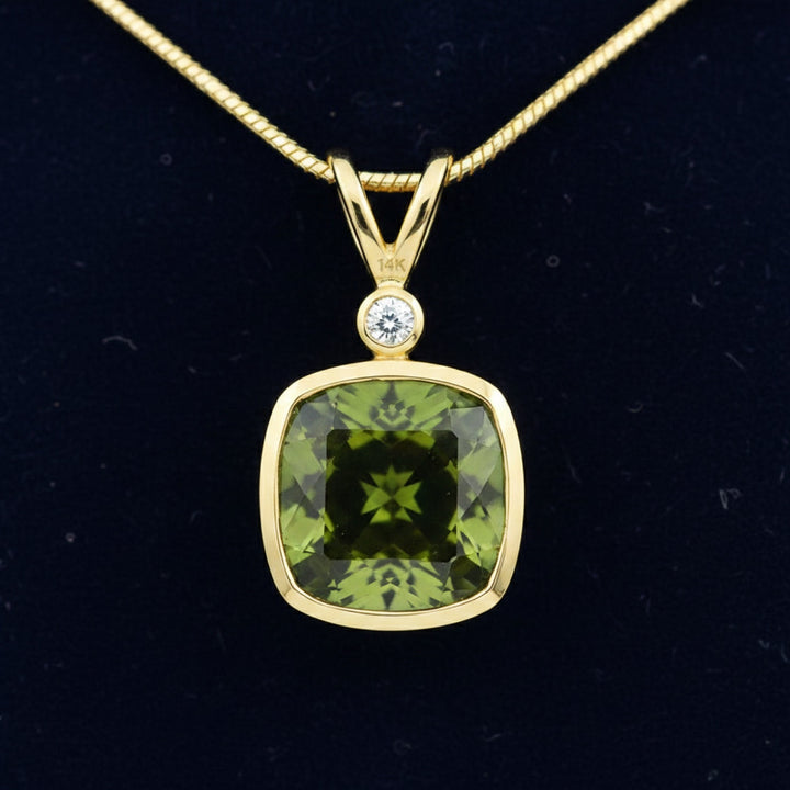 Dije Oro 14k con Turmalina Verde 0.87ct, joyería mexicana Gold Shield - PREVENTA