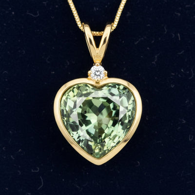 Dije Oro 14k con Zafiro Verde 0.6ct, joyería mexicana Gold Shield - PREVENTA