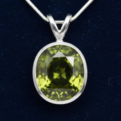 Dije Plata 925 con Turmalina Verde 0.87ct, joyería mexicana Gold Shield - PREVENTA