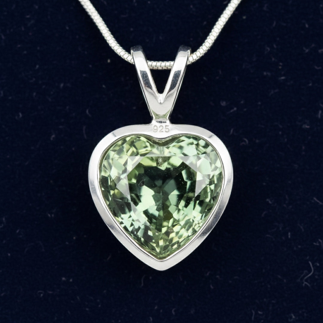 Dije Plata 925 con Zafiro Verde 0.6ct, joyería mexicana Gold Shield - PREVENTA