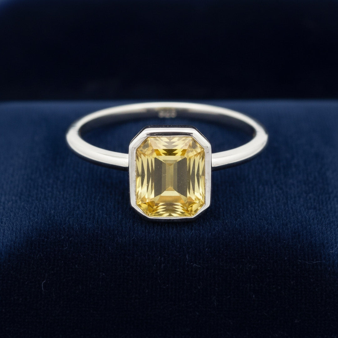 anillo de plata 925 con escapolita amarillo natural 3.83ct corte scissor de Tanzania, joyería mexicana Gold Shield