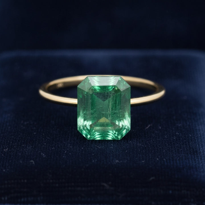 anillo oro 14k con esmeralda verde natural 3.13ct corte octagono, joyería mexicana Gold Shield