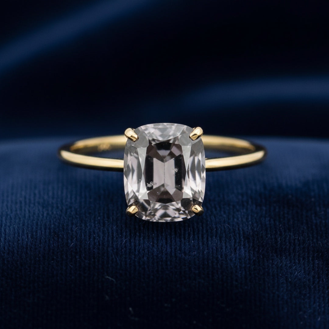 anillo de oro 14k con espinela violeta gris natural 1.43ct corte cushion de Myanmar, joyería mexicana Gold Shield