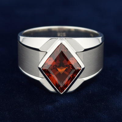 anillo de hombre de plata 925 con granate spessartita naranja medio natural 9.38ct corte kite (rombo) de Nigeria, joyería mex