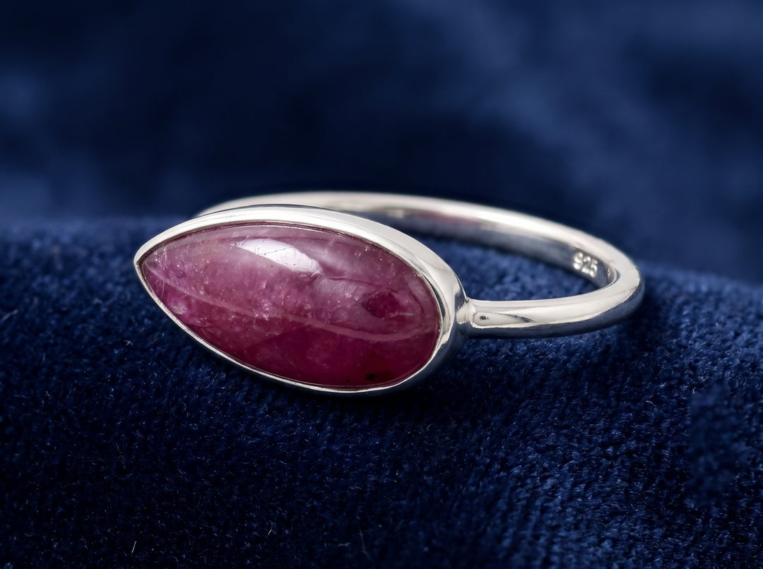 anillo plata 925 con rubí rojo púrpura natural 6.35ct corte pera cabujón, joyería mexicana Gold Shield