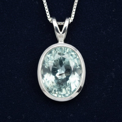 dije de plata 925 con turmalina azulado verde natural 1.74ct corte oval de Africa, joyería mexicana Gold Shield