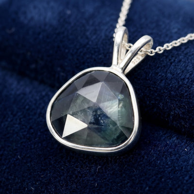 dije plata 925 con zafiro verde azul natural 2.69ct corte rose-cut fancy, joyería mexicana Gold Shield