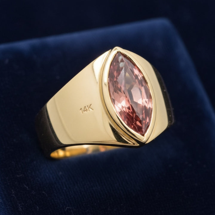anillo de hombre de oro 14k con zircon champagne rosado natural 1.35ct corte marquesa, joyería mexicana Gold Shield