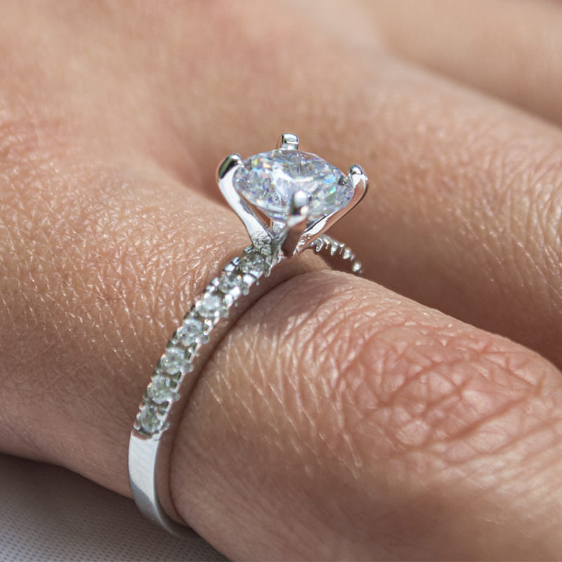 Anillo de Compromiso de plata con Moissanita CT