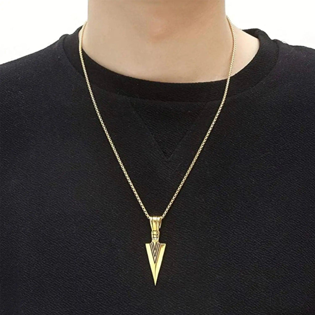 Collar Flechas con Cadena Acero Inoxidable - GOLD SHIELD